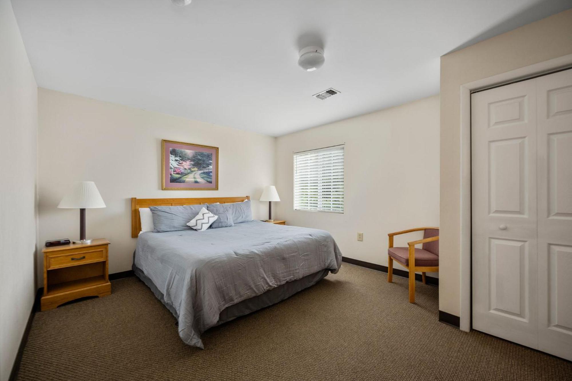 Aparthotel Affordable / Hickory Conover